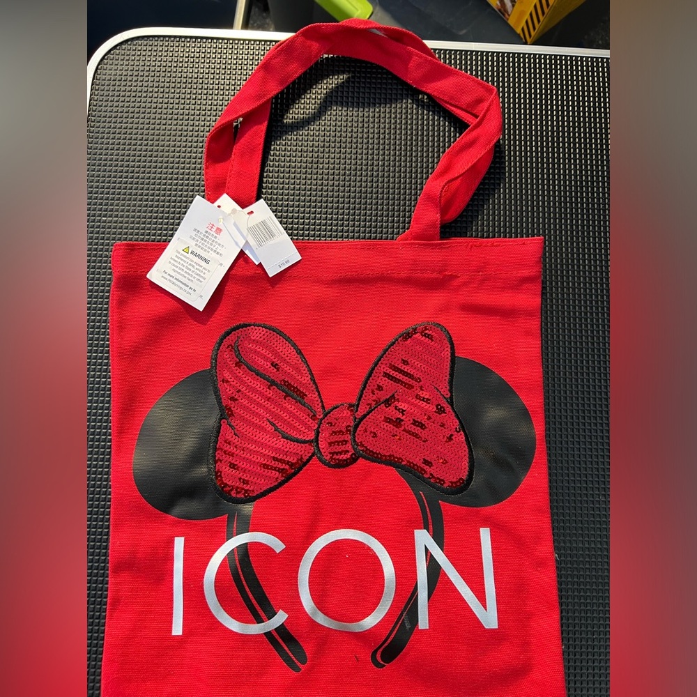 New Park Exclusive Minnie Mouse Red Tote Bag Icon Red Bow Sequin